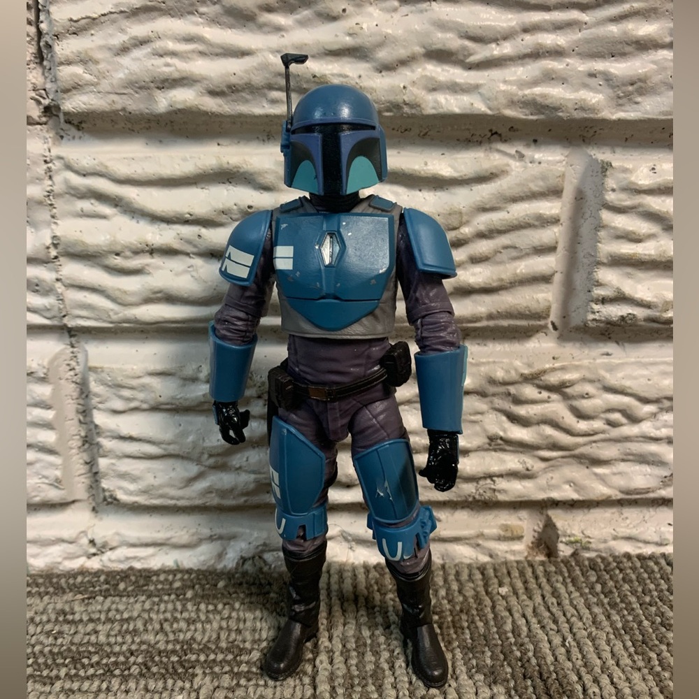 Star Wars Blue Mandalorian toy figure